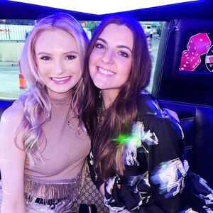 Meet your Posher, Kenzie